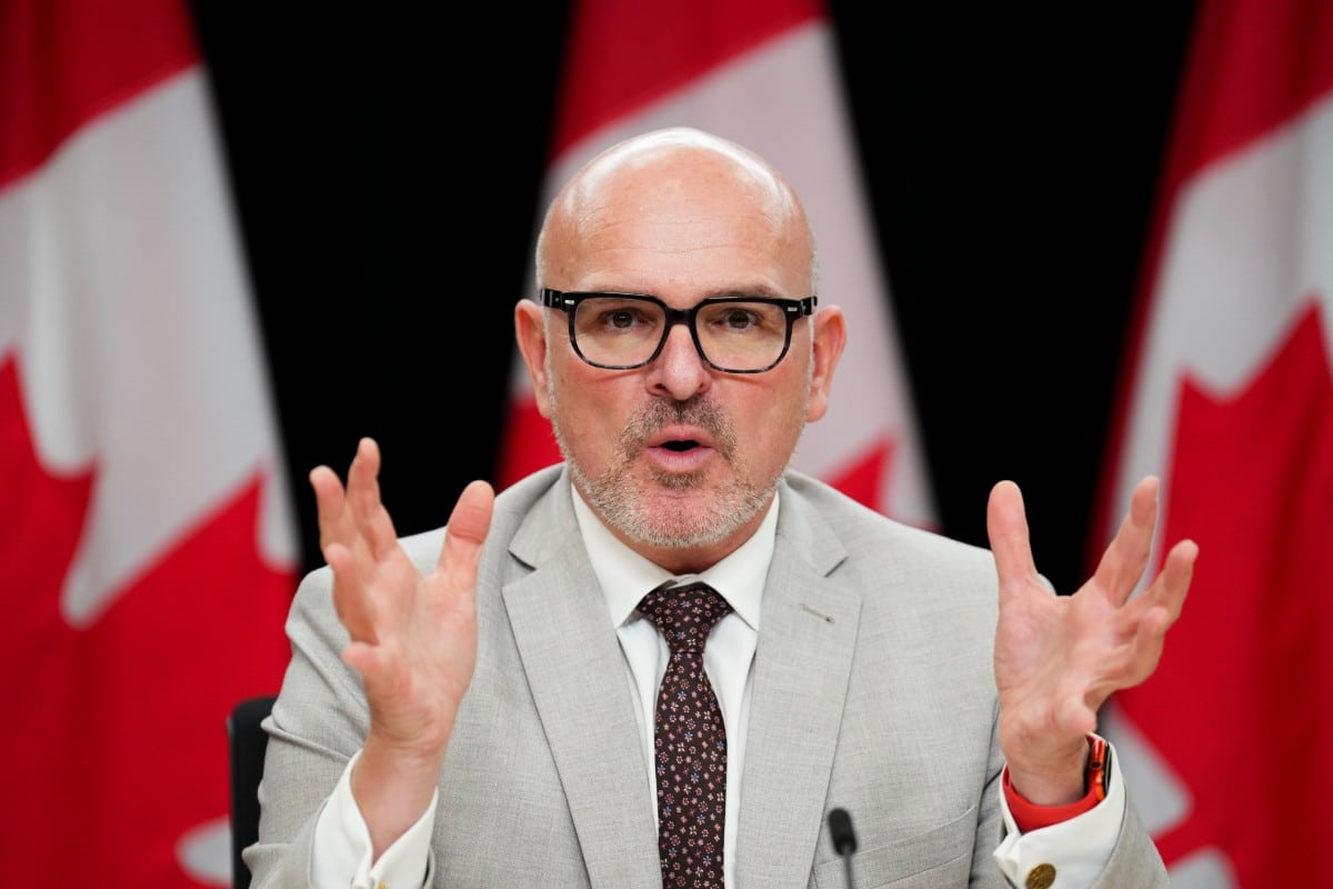 Dimite el ministro de Empleo de Canadá tras cuestionarse su «identidad indígena»