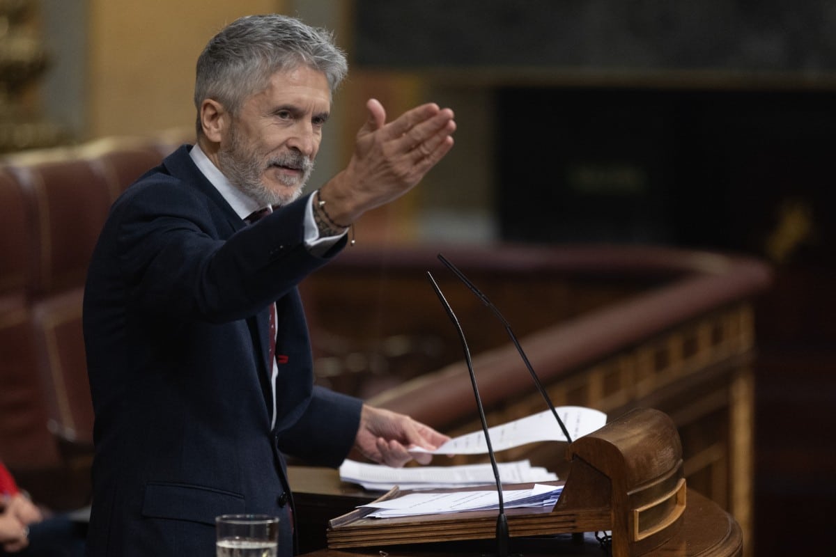 Marlaska defiende la nueva regulación turística que vulnera la intimidad y privacidad de los ciudadanos