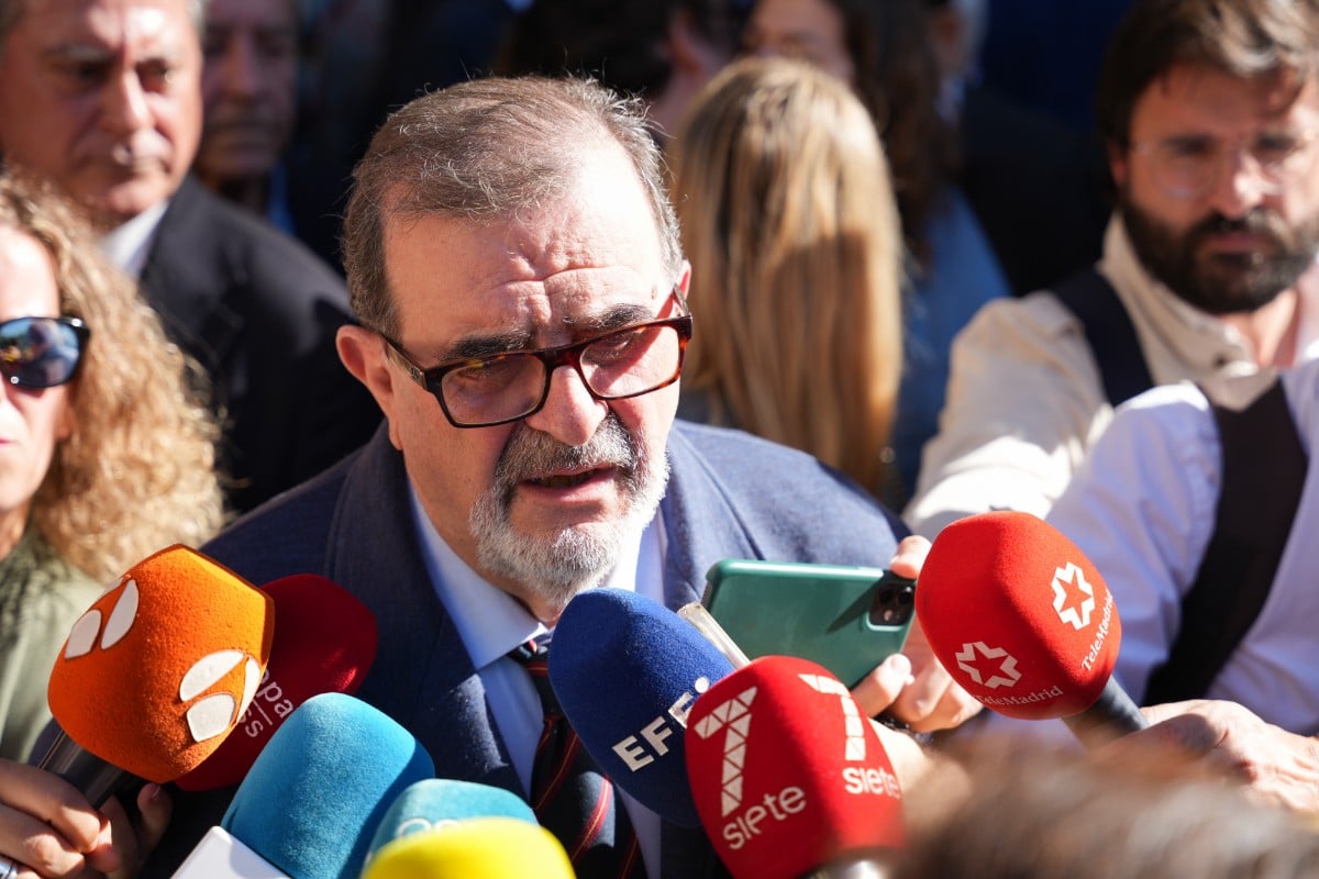 El expresidente andaluz Rodríguez de la Borbolla señala que la «debilidad» del PSOE en la región es de «propuesta»