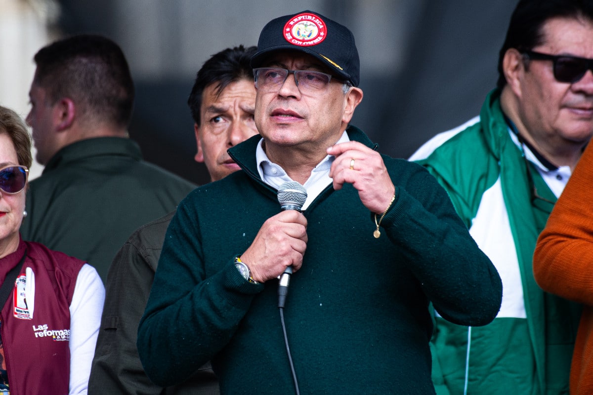 Petro culmina el año con otro fracaso legislativo: sus reformas se siguen hundiendo en el Congreso colombiano