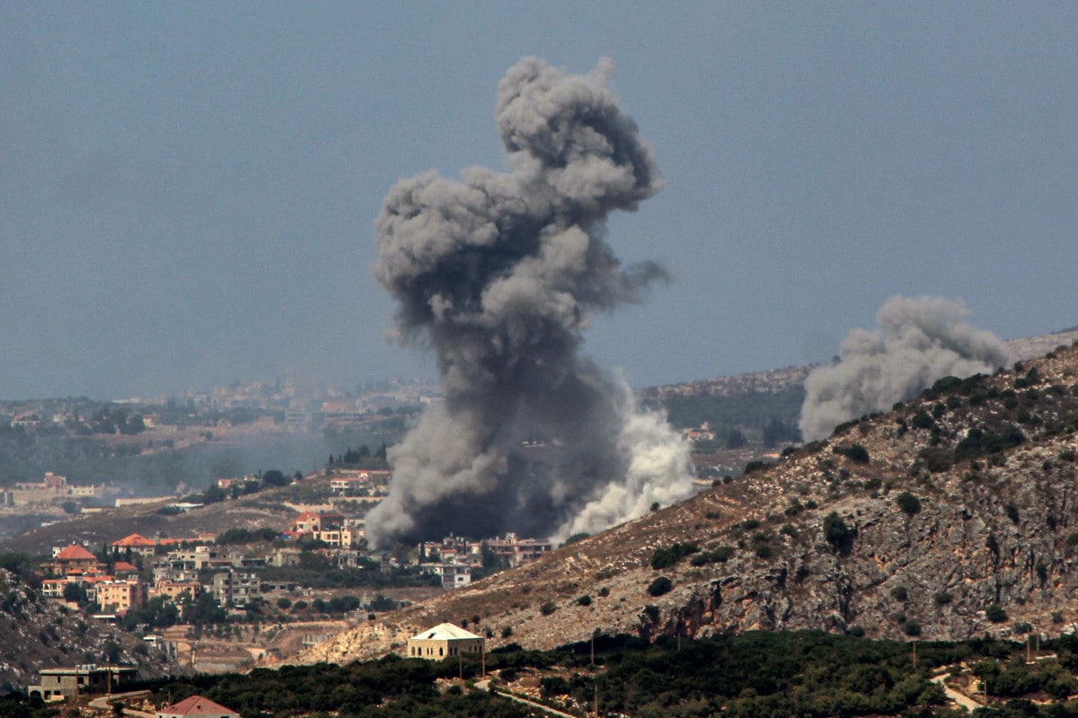 Israel bombardea instalaciones de los terroristas de Hezbolá en la frontera entre Siria y Líbano