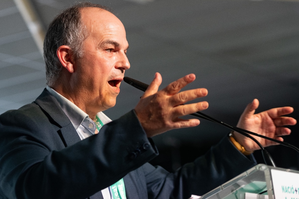 Junts avisa a Sánchez de que la confianza «está en números rojos» e insta a llevarla a debate