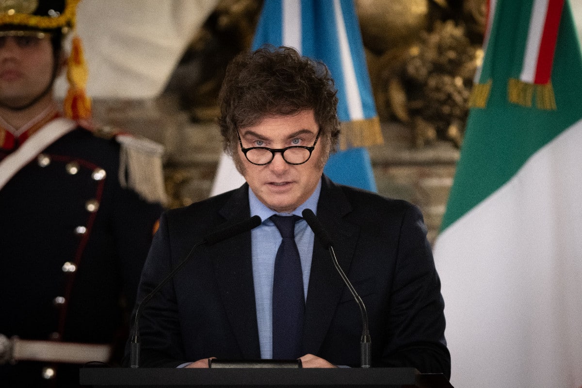 El Gobierno de Milei anuncia una reforma migratoria: «La finalidad es avanzar hacia un país ordenado, que cuide sus fronteras»