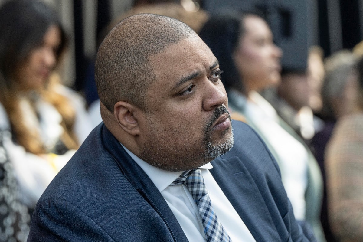 El fiscal Alvin Bragg rechaza desestimar los cargos contra Trump en el caso Stormy Daniels