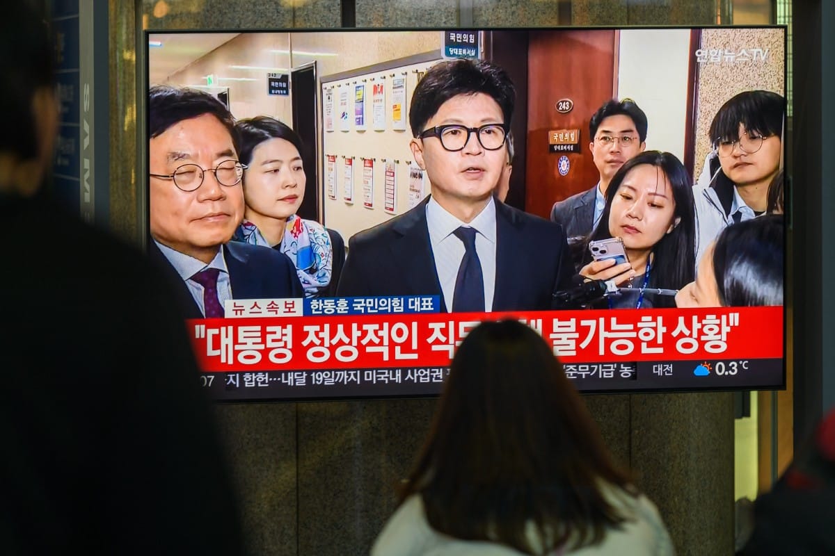 Dimite el líder del partido gobernante de Corea del Sur tras la destitución de Yoon por la ley marcial