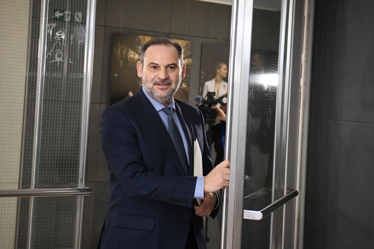 La UCO confirma que el exministro Ábalos cobraba cada mes 1.000 euros de una empresa de Colombia