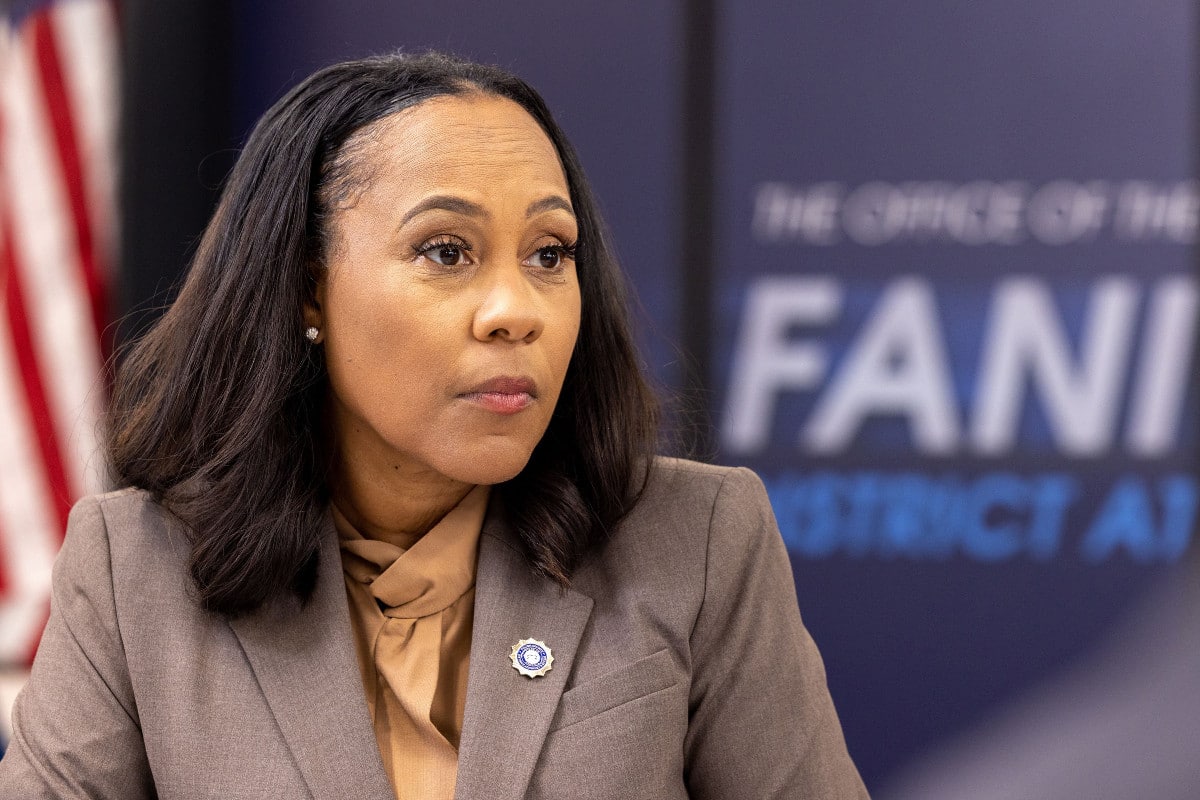 Un tribunal aparta a la cuestionada fiscal Fani Willis, cabeza de la investigación contra Trump por supuesta interferencia electoral