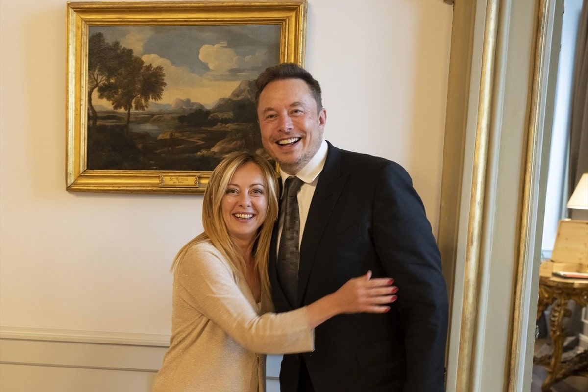 Meloni defiende a Musk tras los ataques de varios líderes globalistas: «No es un peligro para la democracia, Soros sí»