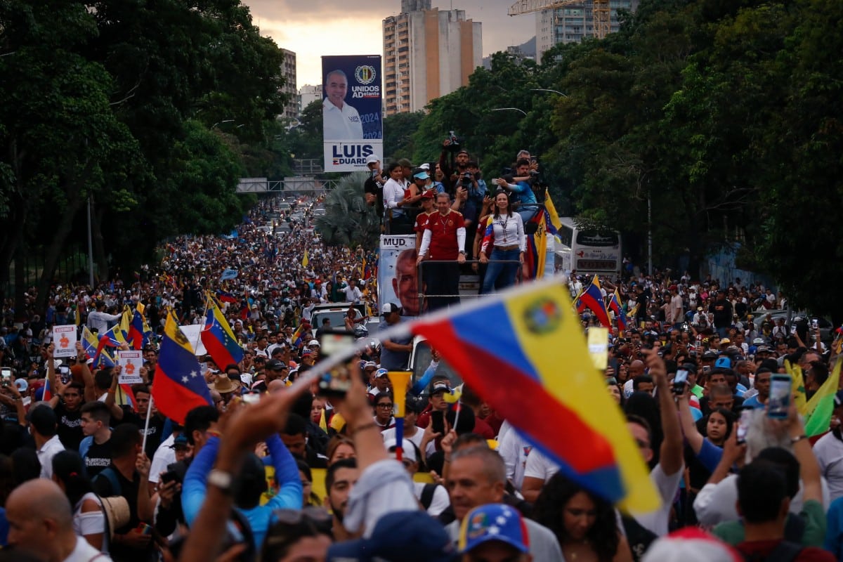 Machado convoca nuevas movilizaciones contra Maduro días antes de la investidura presidencial: «El final está muy cerca»