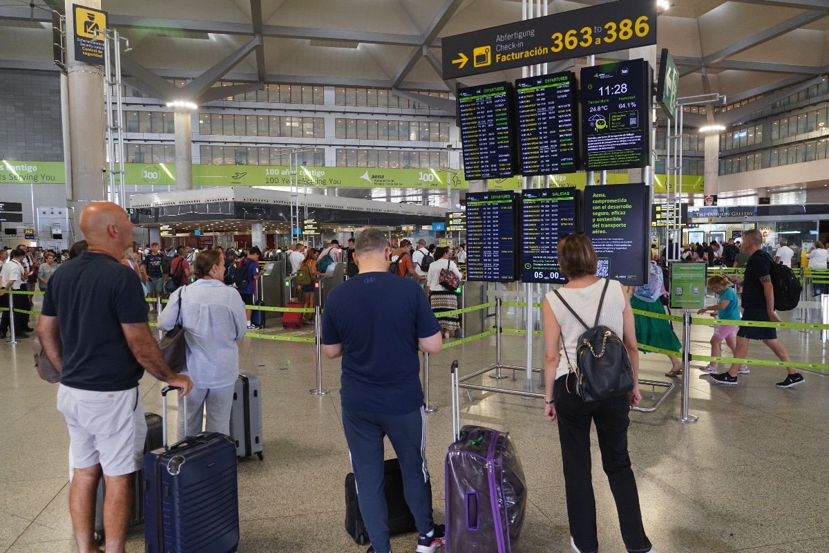 La Policía Nacional detiene en el aeropuerto de Málaga a un fugitivo implicado en un atentado terrorista en Bélgica