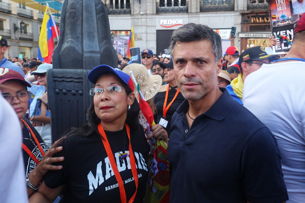 La Fiscalía de Venezuela pide a Interpol la emisión de una alerta roja contra el opositor Leopoldo López