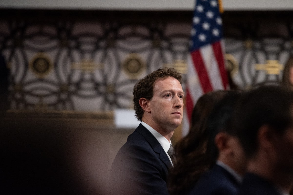 Zuckerberg admite que la Administración Biden censuró publicaciones en Meta sobre los efectos secundarios de las vacunas del Covid