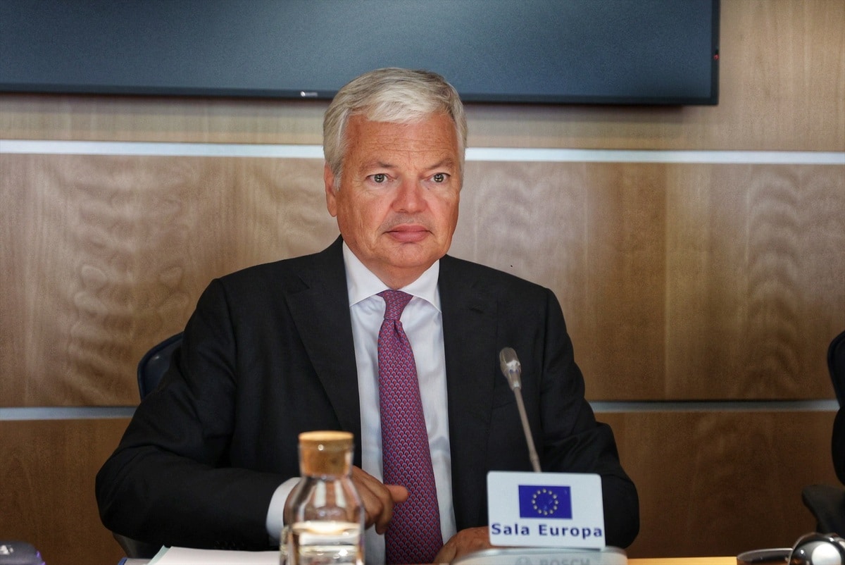 El excomisario Reynders acudía cada tarde a una gasolinera para gastar entre dos y tres mil euros en efectivo en lotería
