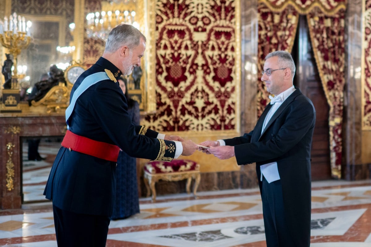 El Rey recibe este miércoles las cartas credenciales de nuevos embajadores y no estará en el primer acto por la muerte de Franco