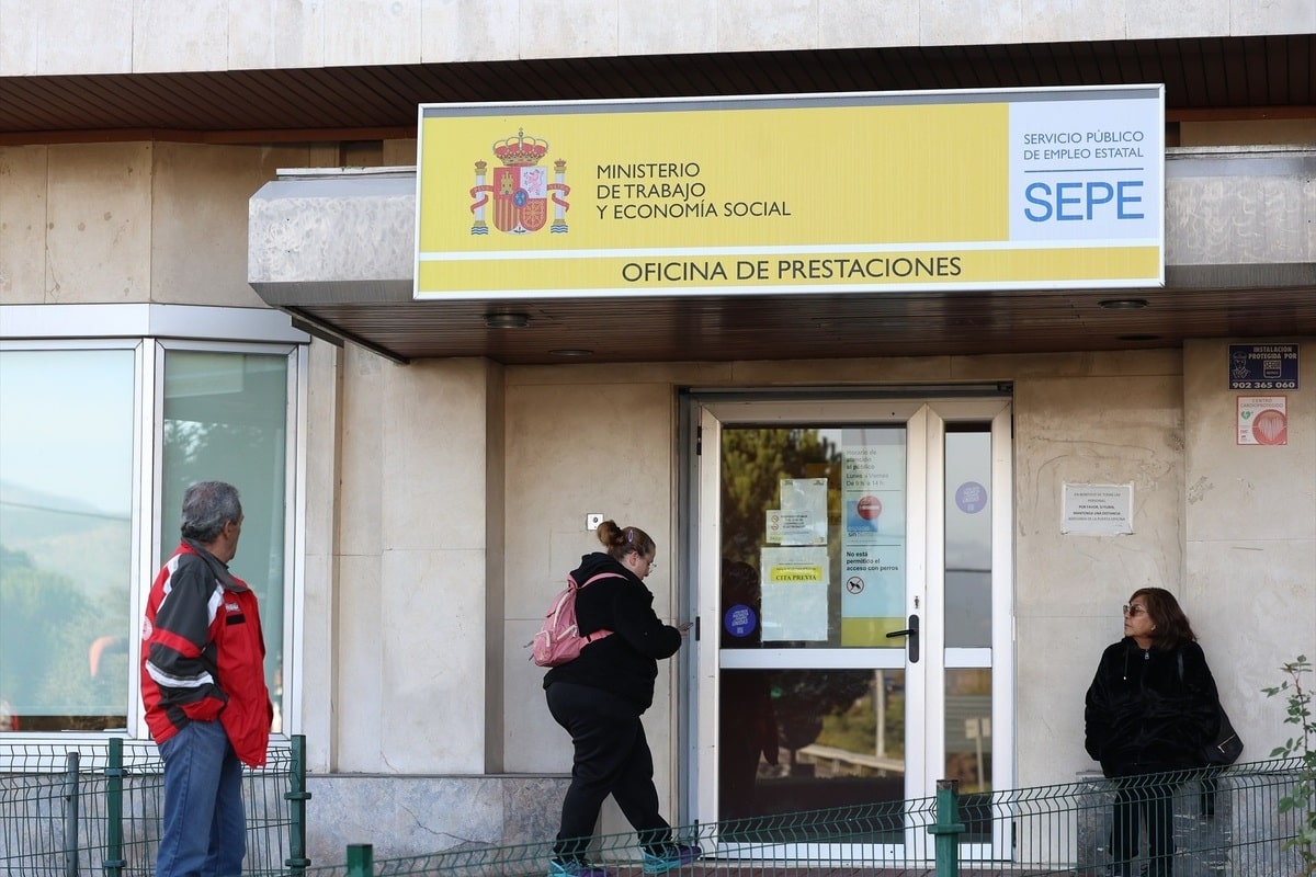El empleo público en las autonomías ha aumentado un 63,6% en los últimos 20 años por el traspaso de competencias
