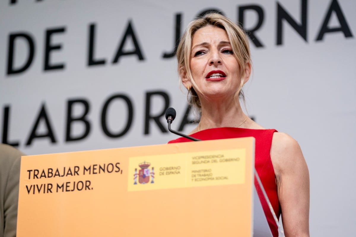 La imposición de Yolanda Díaz sobre la jornada laboral provocará un coste de 20.000 millones de euros a las empresas