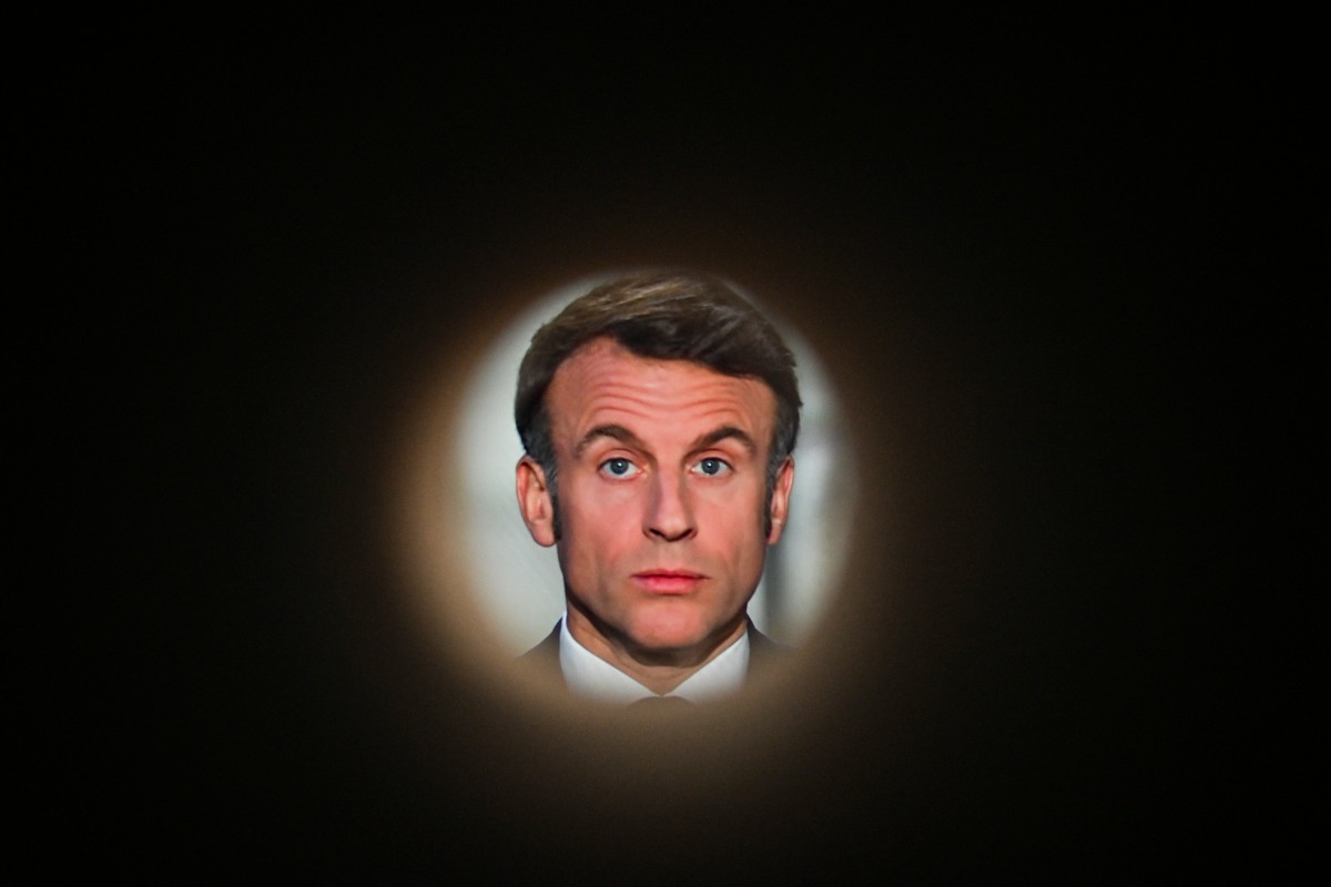 El Gobierno de Macron financia a asociaciones abortistas, «antirracistas» y LGTBI para que rastreen y denuncien contenidos «sospechosos» en internet