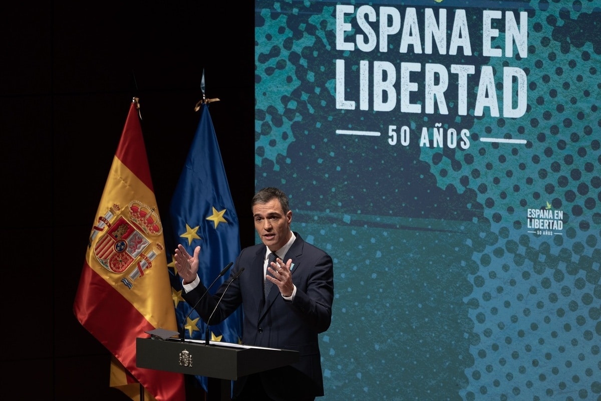 Sánchez acusa a Musk de liderar una «internacional ultraderechista» y apoyar «a los herederos del nazismo» en Alemania