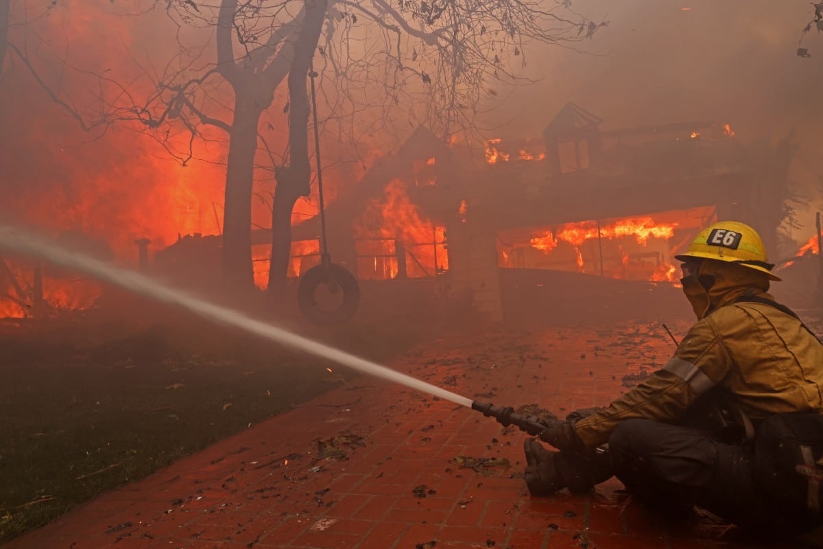 California despliega a la Guardia Nacional para evitar los saqueos durante los incendios de Los Ángeles