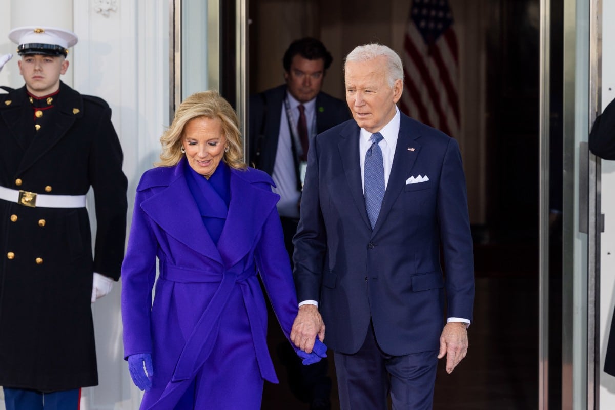Biden firma en los últimos minutos de su mandato un indulto preventivo a sus tres hermanos
