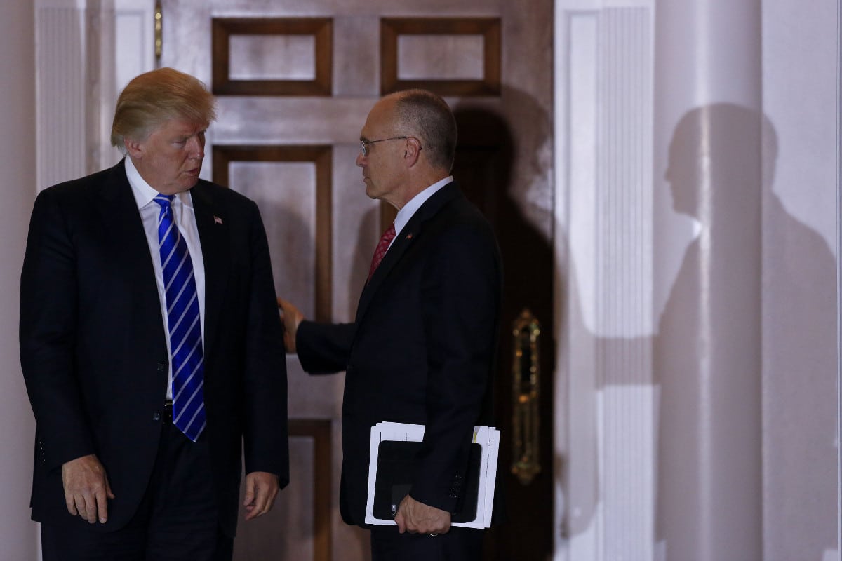 El empresario Andrew Puzder, nuevo embajador de los Estados Unidos ante la Unión Europea