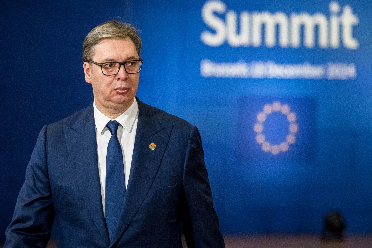 El presidente de Serbia plantea la formación de un nuevo gobierno o la convocatoria a elecciones