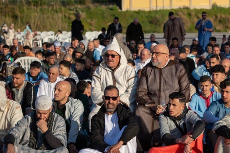 El Ayuntamiento de Sant Adrià de Besòs (Barcelona) tiene empadronados a casi 150 extranjeros en la sede municipal: «Es una estafa a los vecinos»