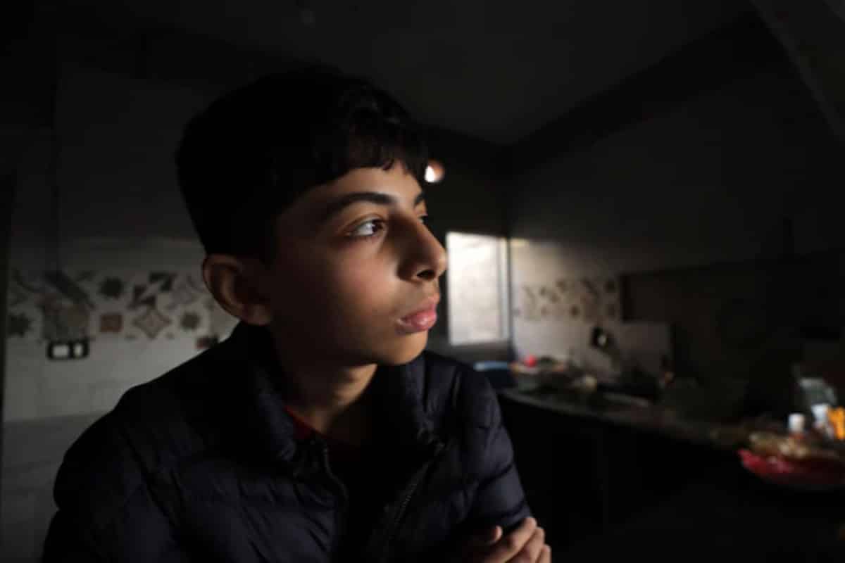 La cadena pública británica BBC emite un documental sobre Gaza protagonizado por el hijo de un terrorista de Hamás
