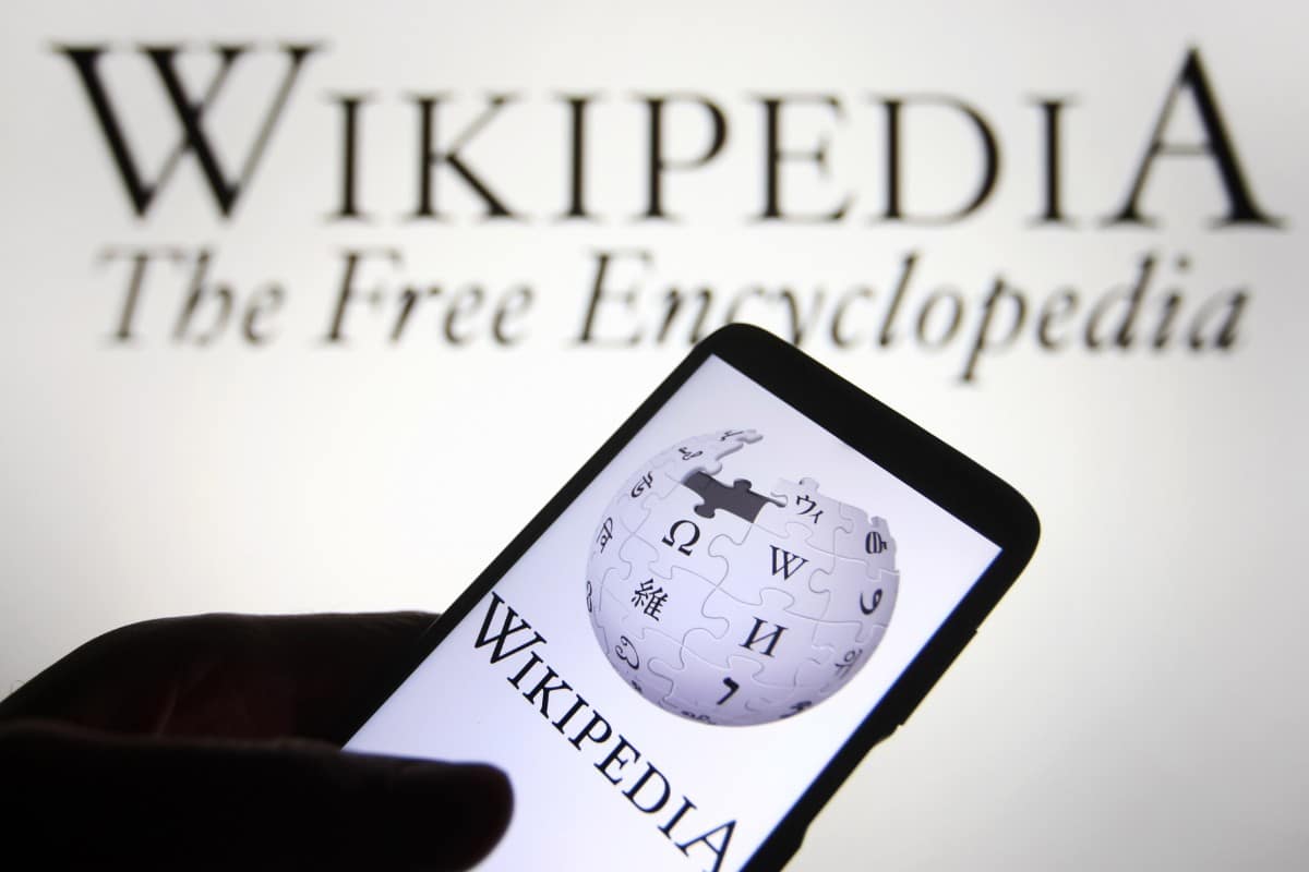 Wikipedia afirma que la trama de corrupción de los ERE de Andalucía fue «inventada»
