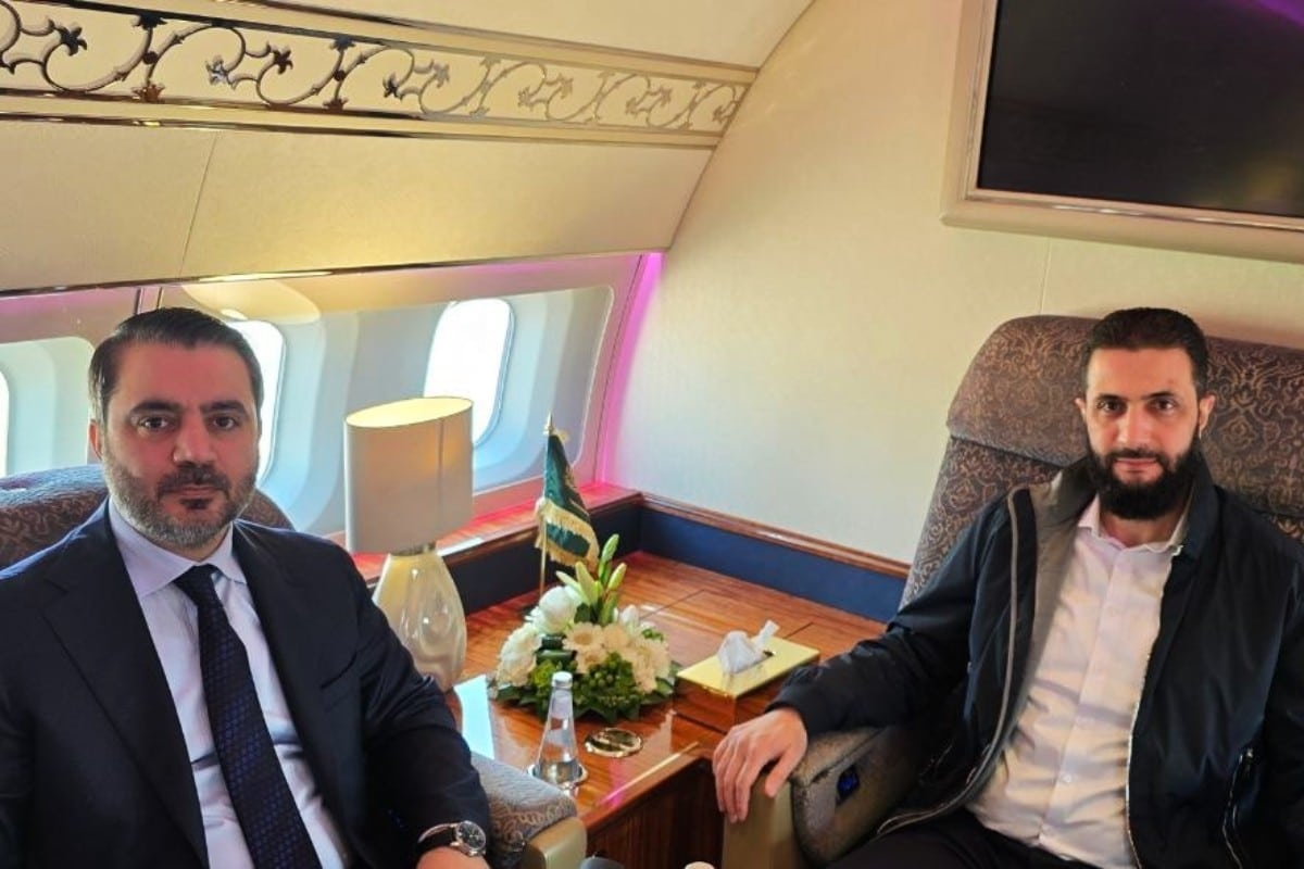 El líder yihadista de Siria parte hacia Arabia Saudí en su primera visita oficial al extranjero