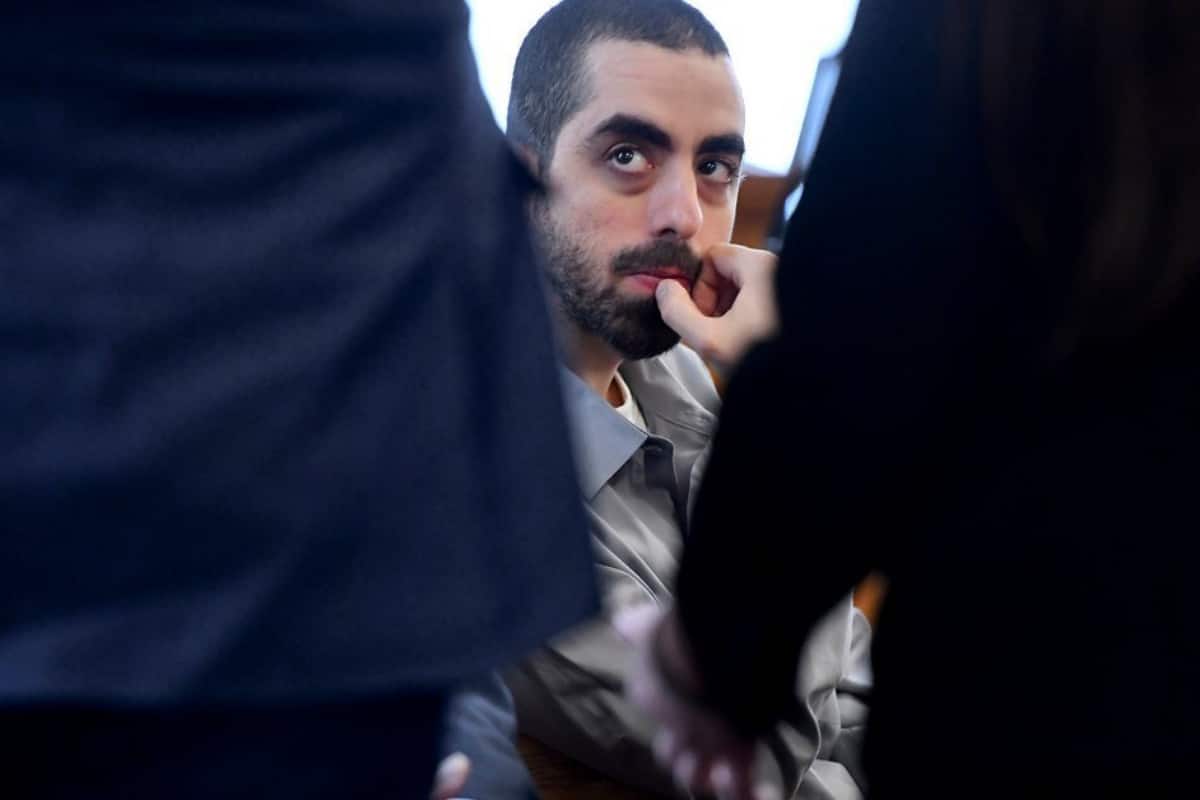 La Justicia de EEUU declara culpable a Hadi Matar por el intento de asesinato al escritor Salman Rushdie en 2022