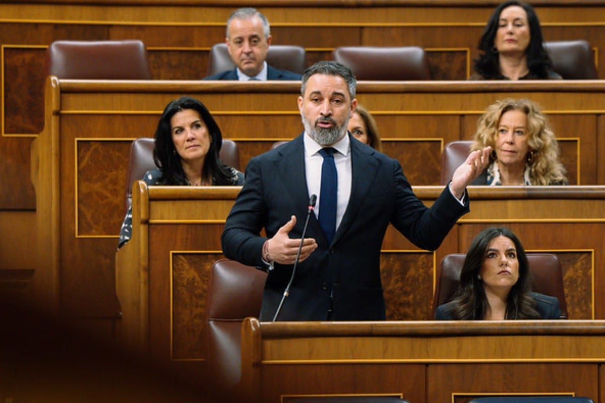 Santiago Abascal retrata a Pedro Sánchez en el Congreso: "Es el señor de la  guerra, de la corrupción y de las calamidades"