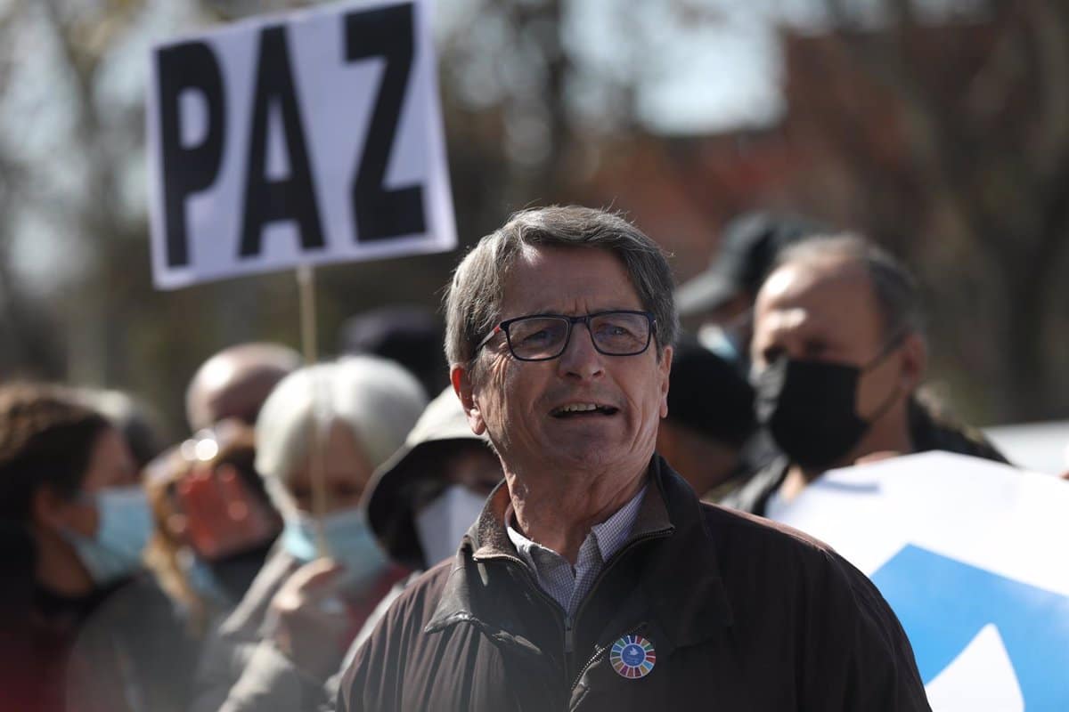 Una ONG «progresista» que ha recibido más de 83 millones en subvenciones y acoge inmigrantes ilegales es presidida por un exdiputado del PSOE