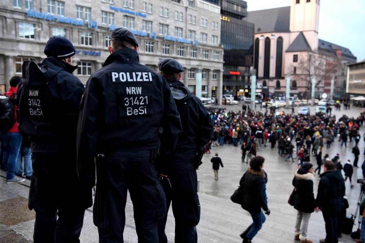 Islamistas llaman a atentar en dos ciudades alemanas que sí celebrarán los carnavales mientras las autoridades piden no usar «atuendos provocativos»