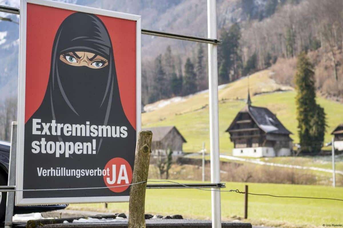 Imponen la primera multa a una musulmana en Suiza por ponerse el velo islámico tras entrar en vigor la prohibición del burka