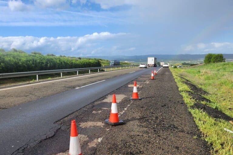 El déficit de mantenimiento de las carreteras españolas supera ya los 10.000 millones de euros: sin mantenimiento desde la época de Franco