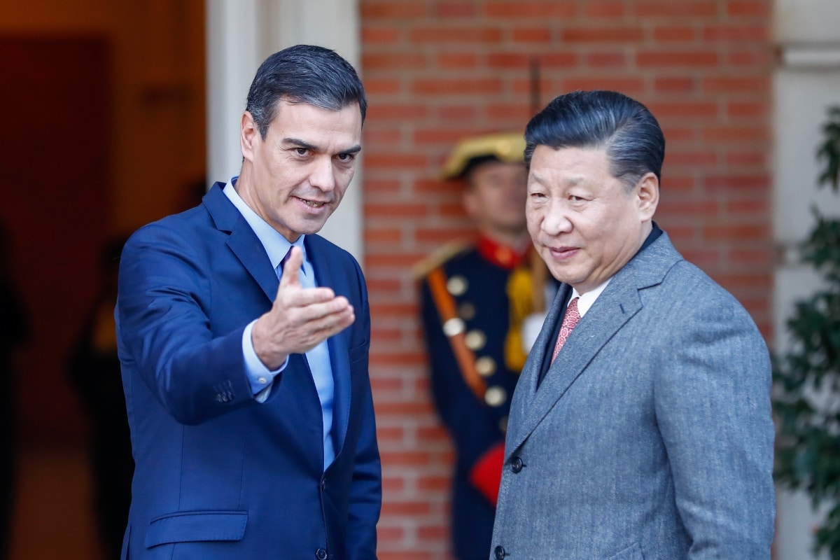 Sánchez refuerza lazos con China mientras Europa alerta sobre el riesgo de dominio económico y social