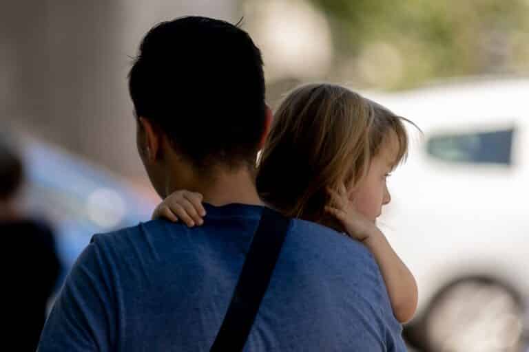Las familias españolas destinan un 45% de su renta a pagar impuestos mientras incrementa su dependencia