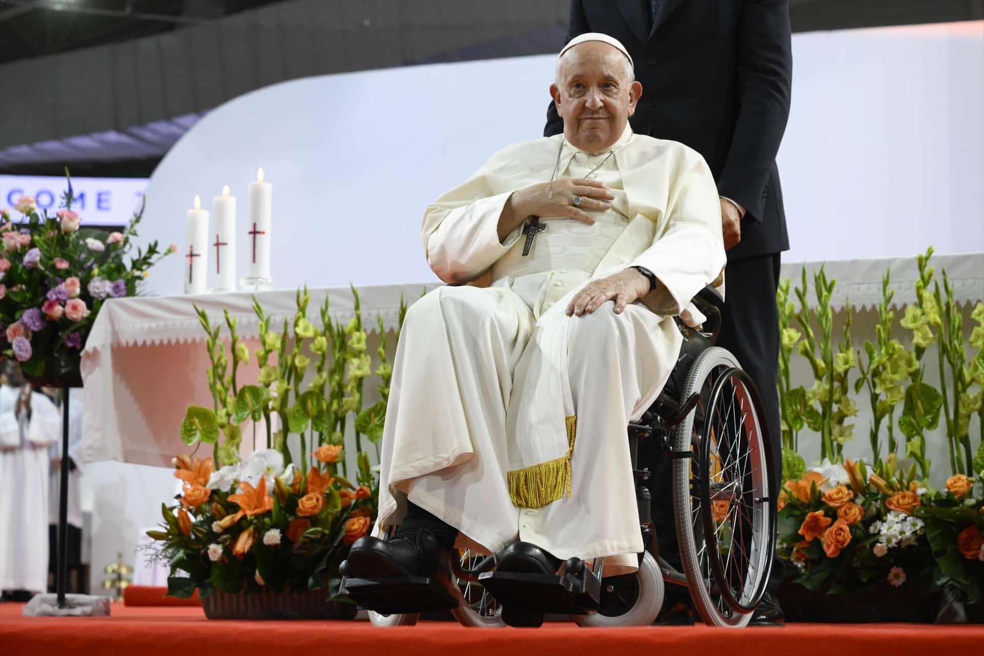 El Papa pide que se ponga fin a la violencia en Siria mientras islamistas radicales asesinan a civiles cristianos