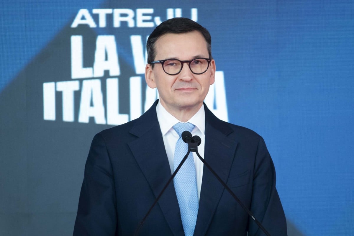 El presidente del ECR critica el apoyo incondicional a Zelenski