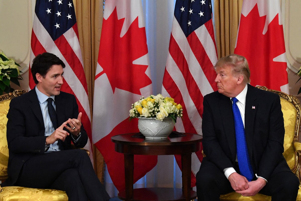 Trump dice que Trudeau está usando la discusión de los aranceles para «mantenerse en el poder»