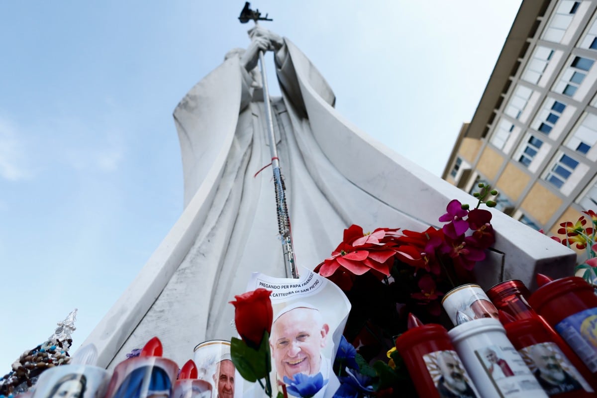 El Papa ha pasado la «noche tranquila y está descansando»