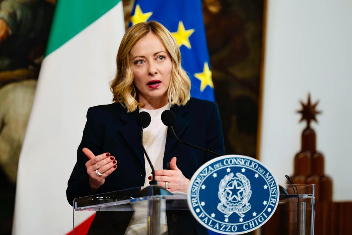 Meloni rompe con el apoyo incondicional a Zelenski y pide una cumbre para definir la posición europea