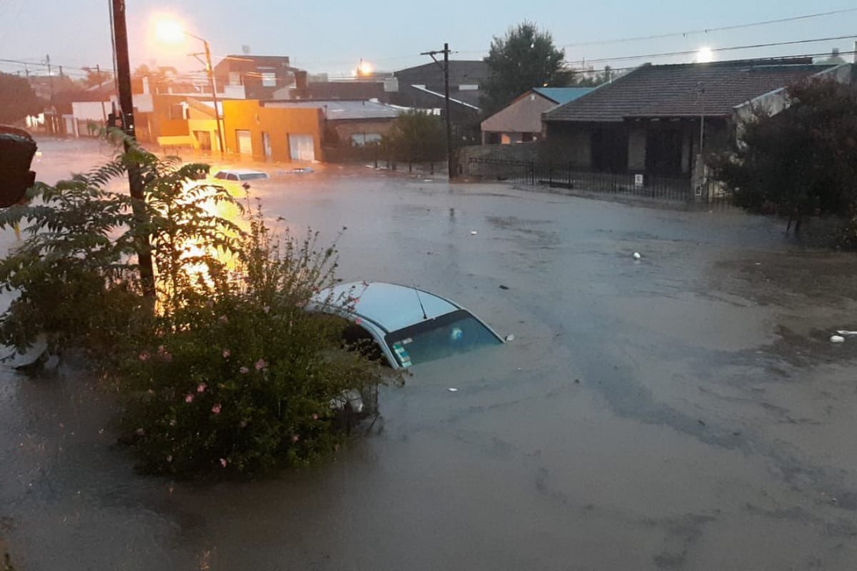 Al menos seis muertos tras un temporal en la ciudad de Bahía Blanca, en el este de Argentina