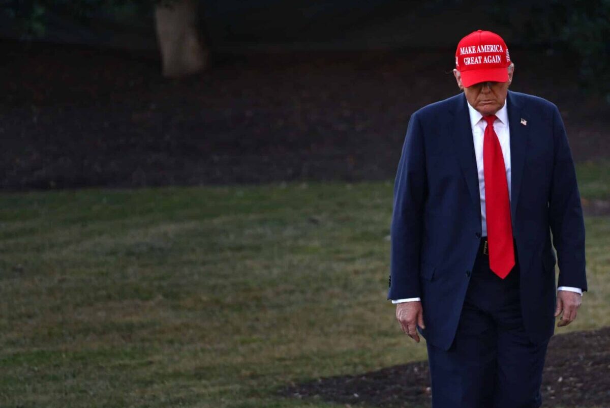 Trump hablará este martes con Putin para avanzar hacia el final de la guerra en Ucrania