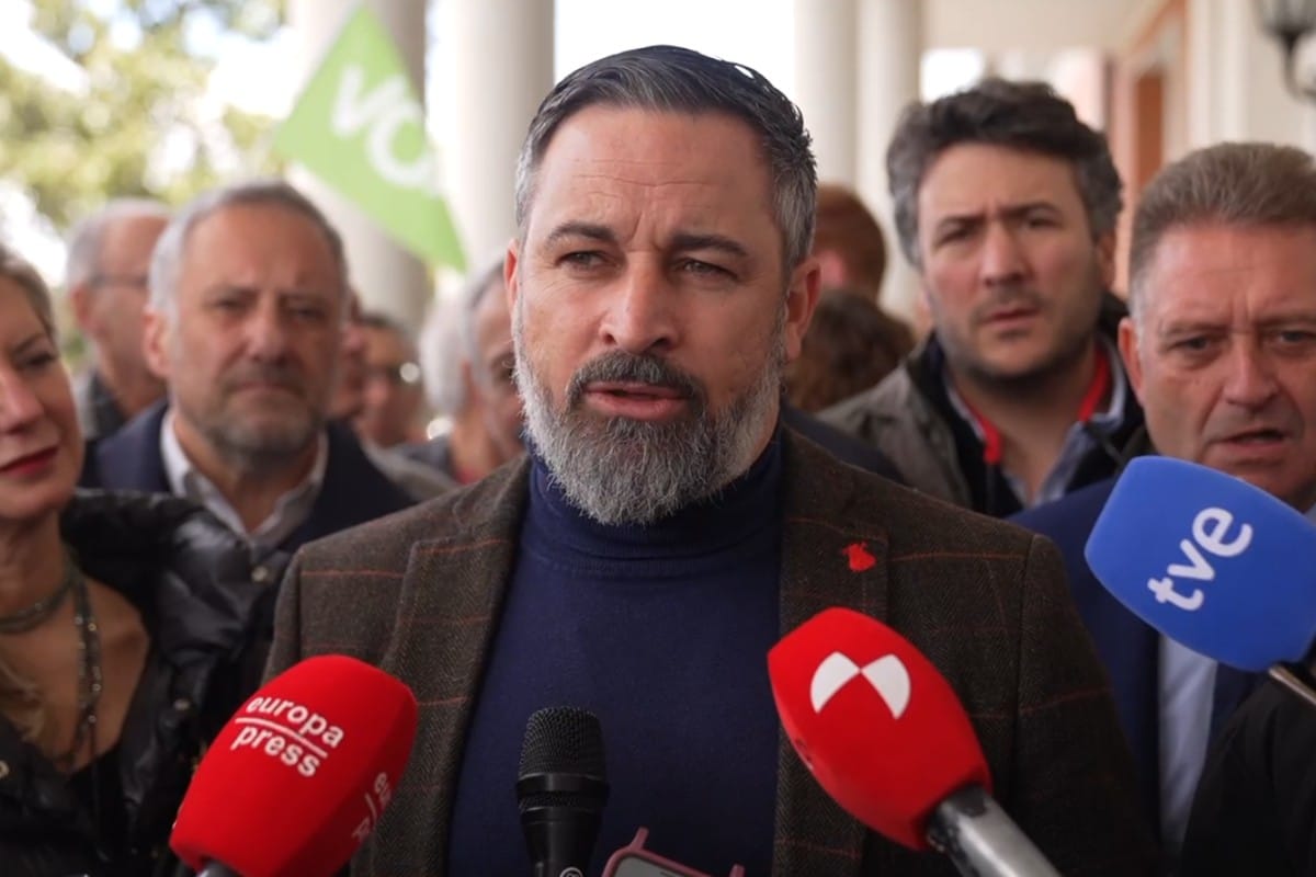 Abascal, en Valladolid: «Mañueco está a las órdenes de Feijoo y Feijoo a las órdenes de Von der Leyen y haciendo seguidismo de Sánchez»