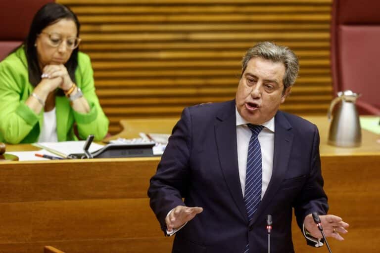 El acuerdo para desbloquear los presupuestos en la CV incluye priorizar el plan de reconstrucción y eliminar las subvenciones a las ONG que apoyan la inmigración ilegal