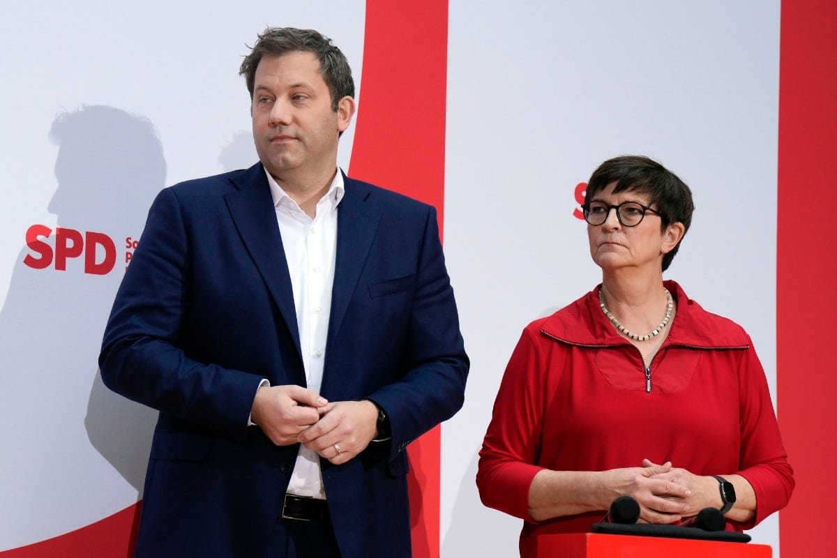 El SPD estudia exigir a Merz la entrada de medio millón de inmigrantes al año en Alemania para firmar la «gran coalición»