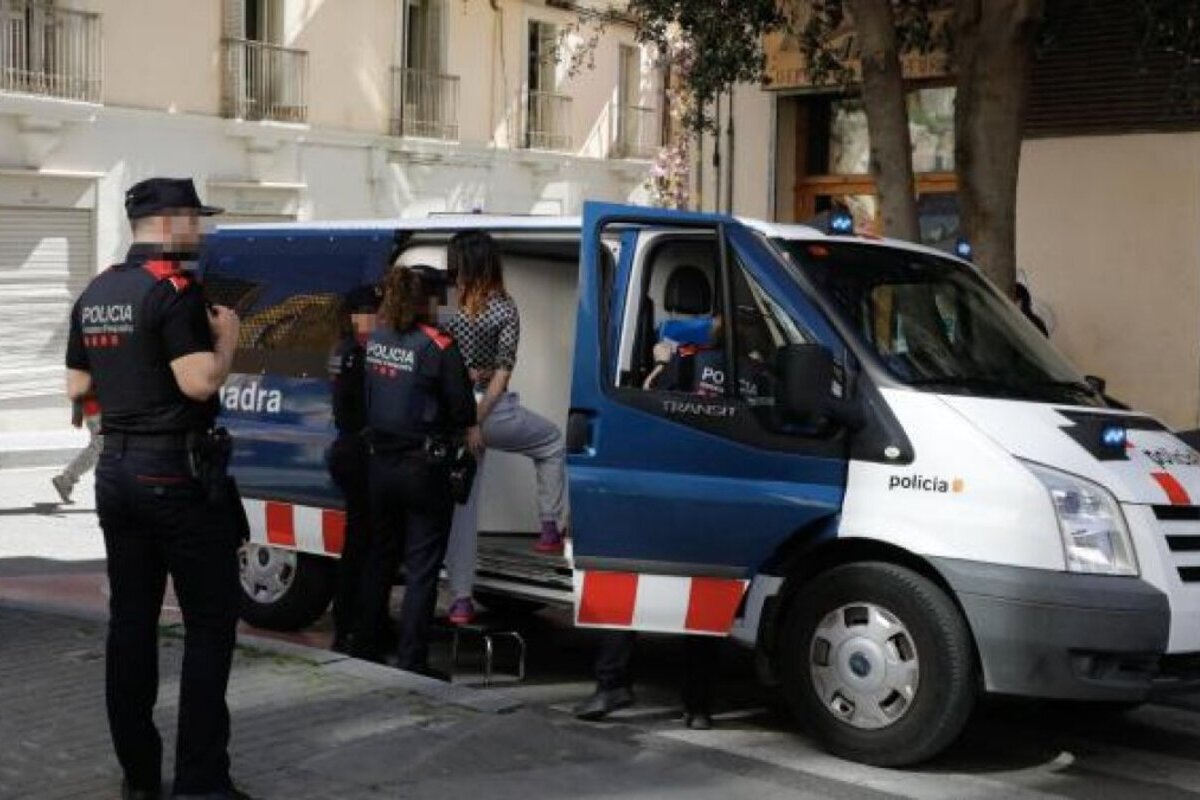 Detenidas 14 inmigrantes ilegales en Lérida por simular ser víctimas de violencia machista para obtener papeles