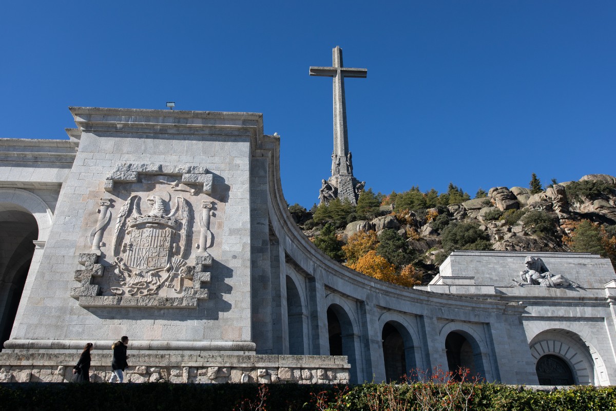 VOX pide explicaciones al Gobierno por el pacto con la Santa Sede para la profanación del Valle de los Caídos